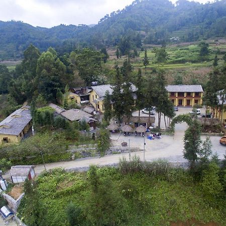 Dong Van B&B ภายนอก รูปภาพ